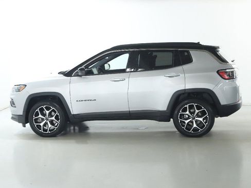 Used 2025 Jeep Compass Limited AWD/4WD image 38