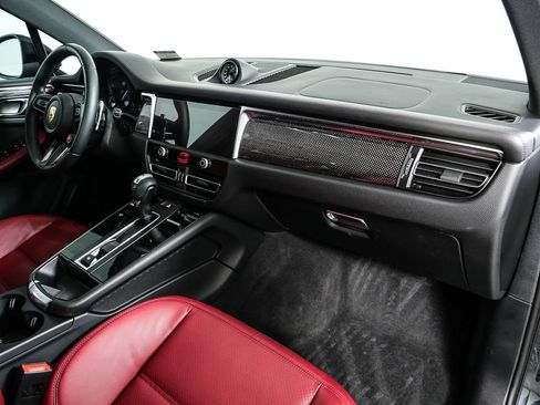Certified 2023 Porsche Macan GTS AWD/4WD image 25