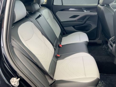 New 2026 Volkswagen Tiguan SE R-Line image 29