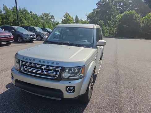 Used 2015 Land Rover LR4 HSE LUX AWD/4WD image 2