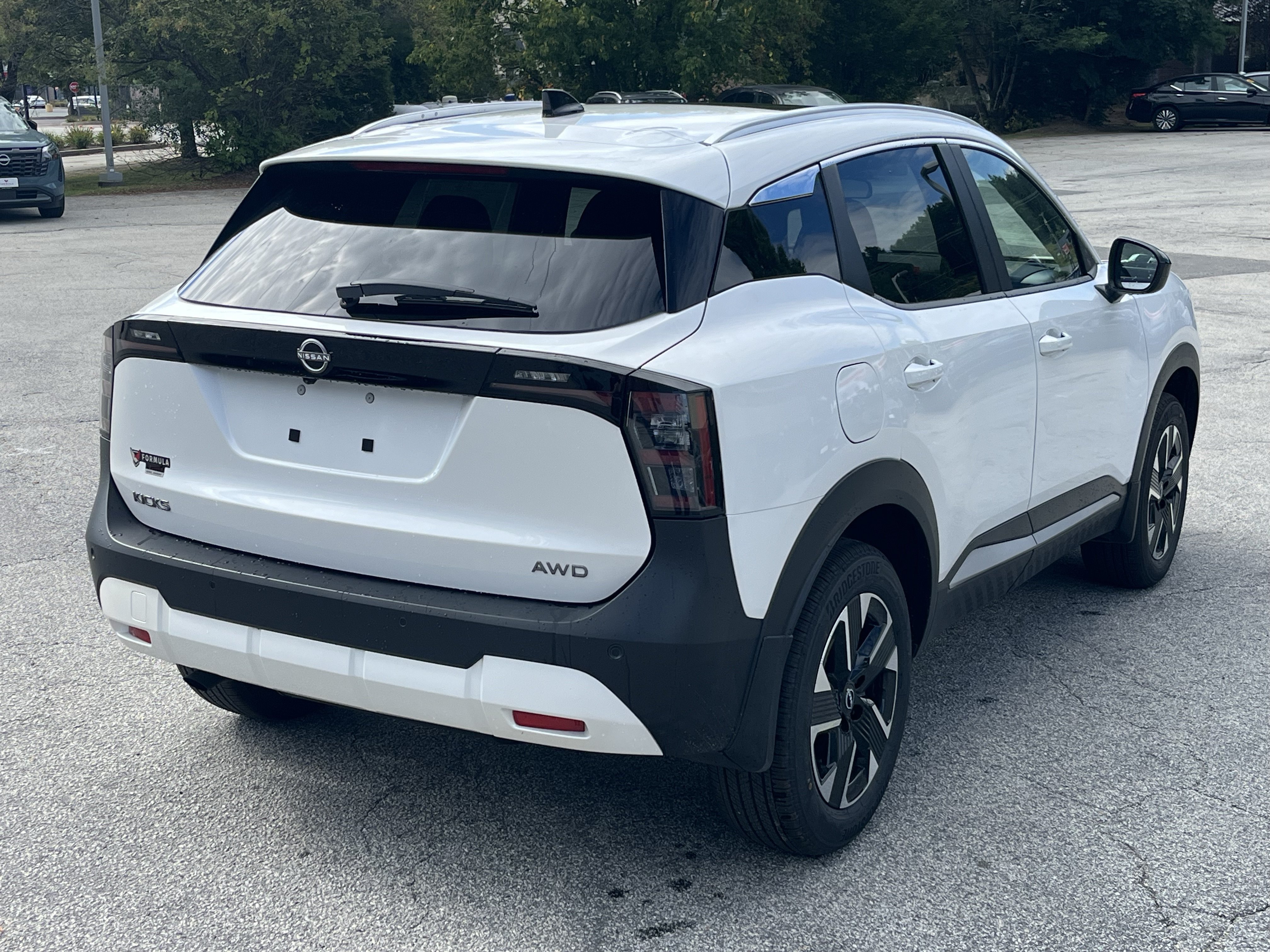 New 2026 Nissan Kicks SV w/ SV Premium Package AWD/4WD image 8