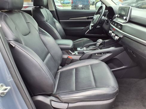 Used 2020 Kia Telluride LX FWD image 14