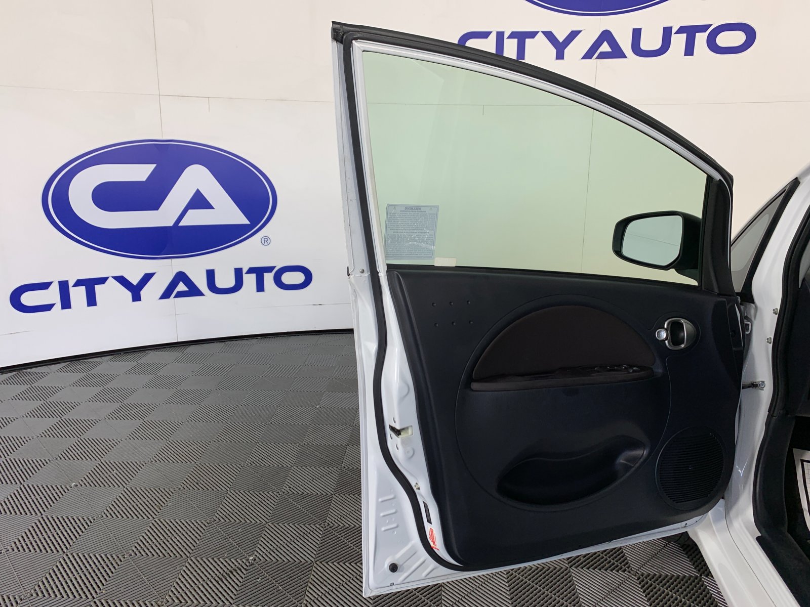 Used 2012 Mitsubishi i SE RWD image 13
