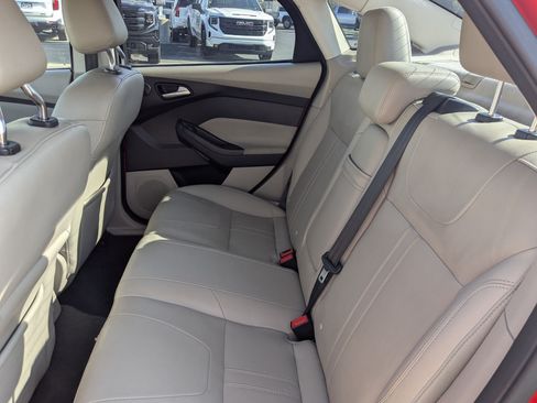 Used 2012 Ford Focus SEL FWD image 30