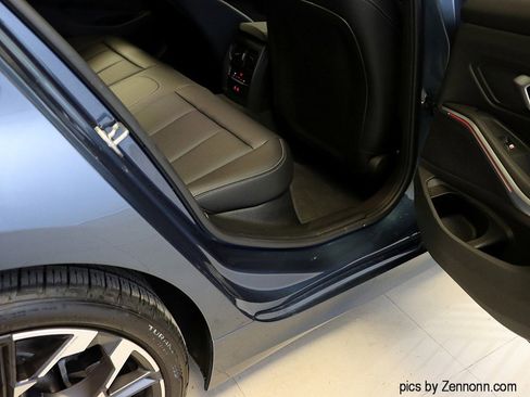 Certified 2025 BMW 330i xDrive Sedan image 33