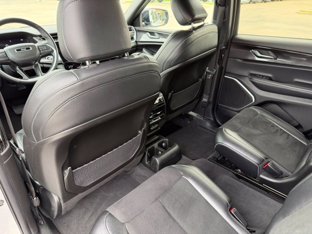 Used 2021 Jeep Grand Cherokee L Laredo AWD/4WD image 23