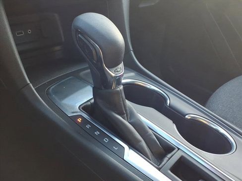 Used 2024 Chevrolet Equinox LT w/ LPO, Floor Liner Package image 15