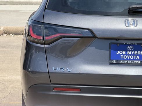 Used 2025 Honda HR-V LX image 10