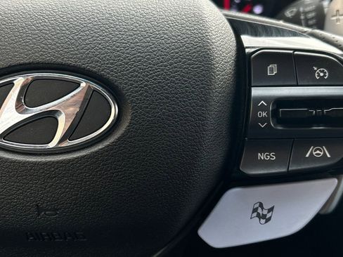 Used 2022 Hyundai Veloster N image 32