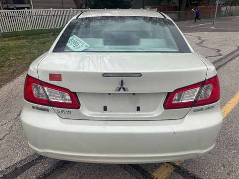 Used 2009 Mitsubishi Galant ES FWD image 7