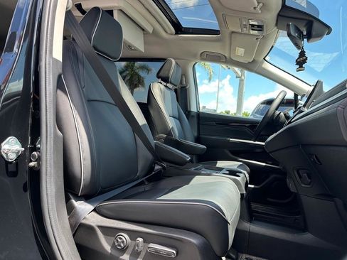 Used 2025 Honda Odyssey Touring image 26