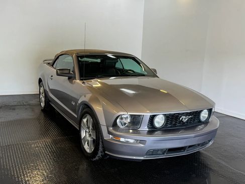 Used 2006 Ford Mustang GT Premium RWD image 9
