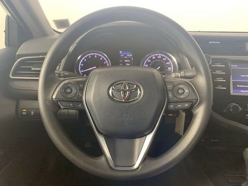 Used 2020 Toyota Camry LE image 14