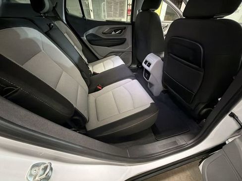 Used 2023 GMC Terrain SLE w/ Driver Convenience Package AWD/4WD image 28