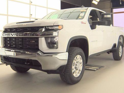 Used 2023 Chevrolet Silverado 2500 LT image 1