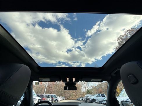 Used 2020 Mercedes-Benz GLE 350 4MATIC w/ 3rd Row Seat Package image 16