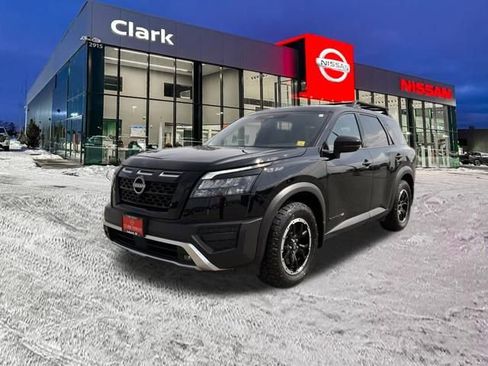 Used 2024 Nissan Pathfinder Rock Creek image 3