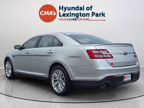 Used 2018 Ford Taurus Limited w/ Driver Assist Package AWD/4WD image 3