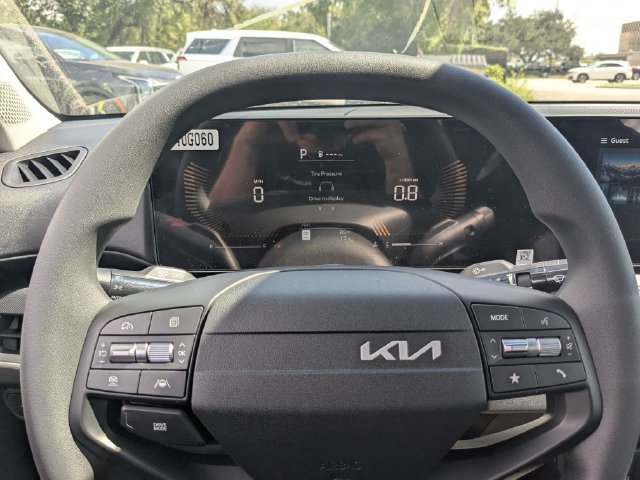 New 2027 Kia K4 FWD image 25