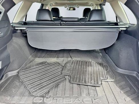 Used 2015 Subaru Outback 2.5i Limited image 24