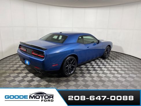 Used 2023 Dodge Challenger SXT w/ Blacktop Package image 7
