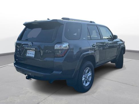 Used 2021 Toyota 4Runner SR5 AWD/4WD image 46
