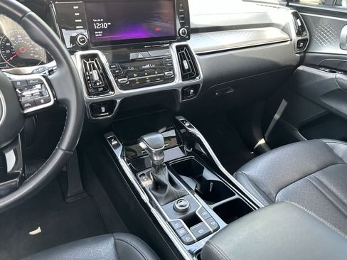 Used 2022 Kia Sorento SX FWD image 25