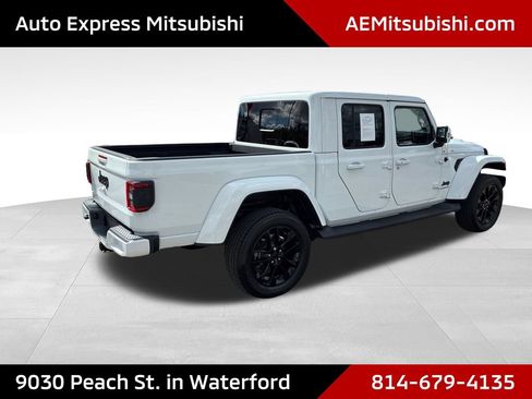 Used 2022 Jeep Gladiator Overland AWD/4WD image 7