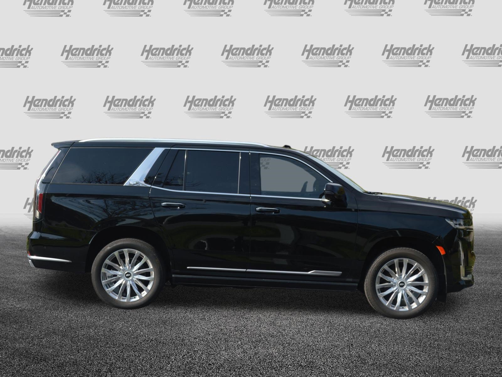 Used 2022 Cadillac Escalade Premium Luxury w/ Performance Package AWD/4WD image 9