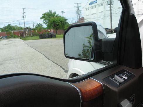 Used 2019 Ford F150 King Ranch w/ Equipment Group 601A Luxury AWD/4WD image 63