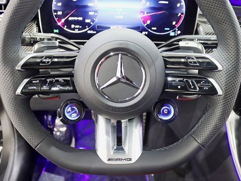 Used 2024 Mercedes-Benz GLC 43 AMG 4MATIC image 16