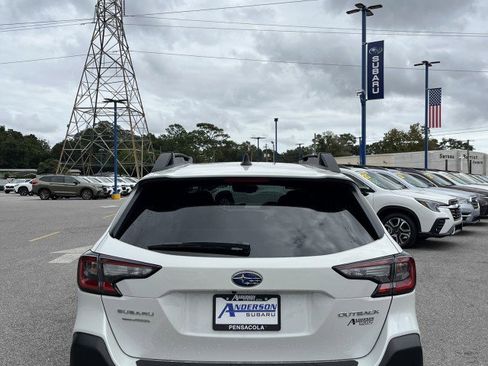 Certified 2025 Subaru Outback Limited image 4