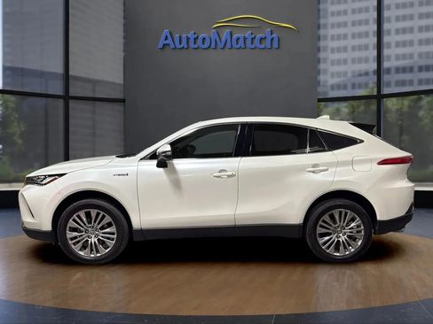 Used 2021 Toyota Venza Limited image 6