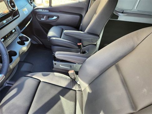 New 2025 Mercedes-Benz Sprinter 2500 image 6