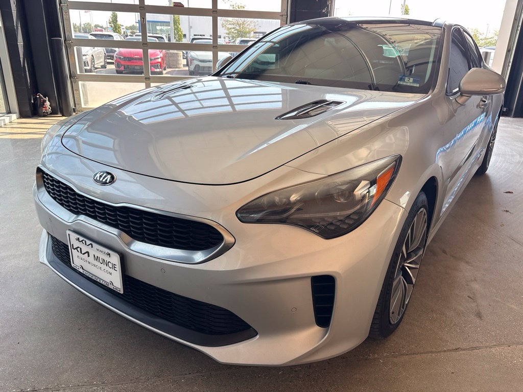 Used 2018 Kia Stinger Premium AWD/4WD image 5