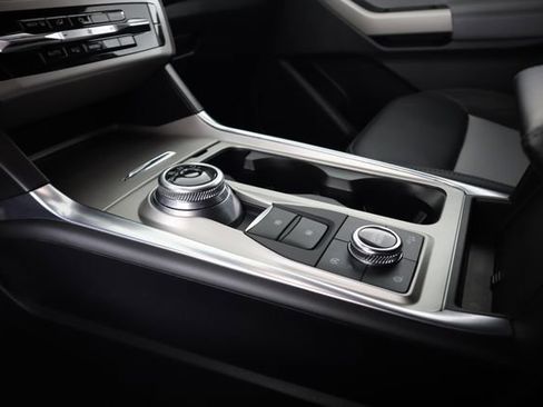 Used 2023 Ford Explorer XLT w/ Equipment Group 202A image 58