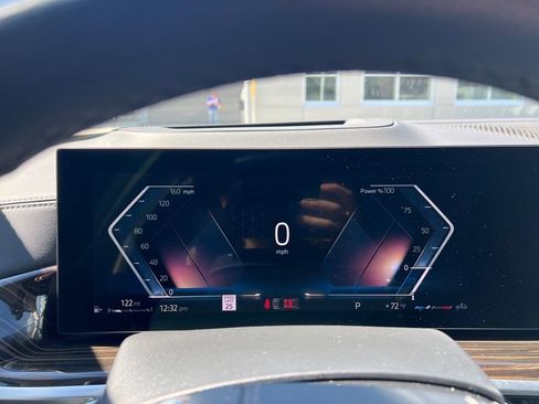 Used 2024 BMW X7 xDrive40i image 15