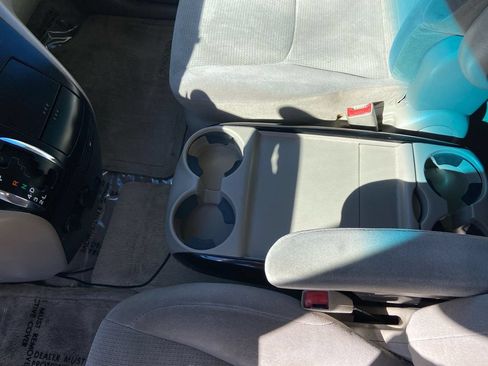 Used 2004 Toyota Sienna LE w/ LE Pkg 12 AWD/4WD image 21