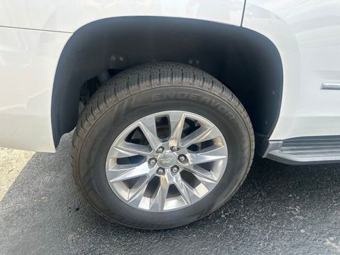 Used 2018 Chevrolet Tahoe LT image 9