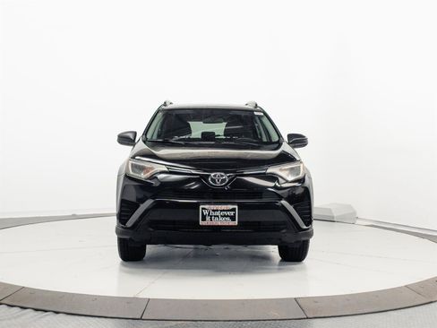 Used 2016 Toyota RAV4 LE FWD image 2