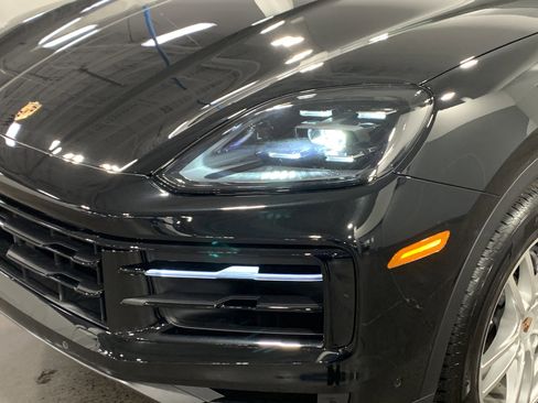 New 2026 Porsche Cayenne image 32