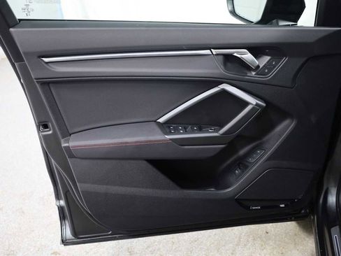 Certified 2025 Audi Q3 2.0T Premium Plus w/ Premium Plus Package image 16