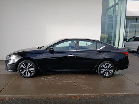 Used 2021 Nissan Altima 2.5 SV image 4