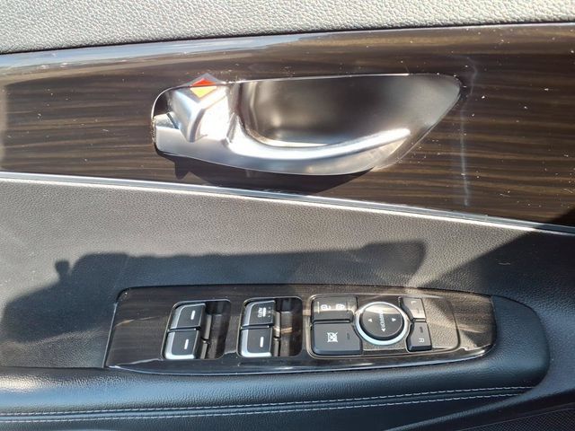 Used 2019 Kia Sorento L FWD image 11