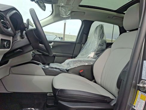 New 2026 Ford Escape Platinum w/ Premium Technology Package AWD/4WD image 6