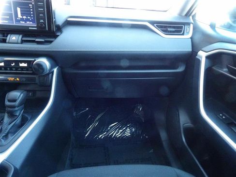 Used 2021 Toyota RAV4 LE w/ Carpet Mat Package (TMS) image 19