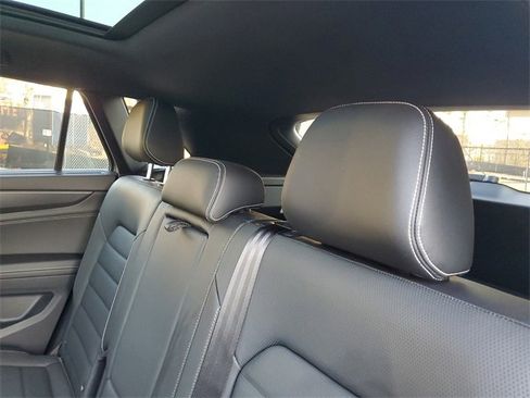 Certified 2026 Volkswagen Atlas Cross Sport SEL R-Line image 9