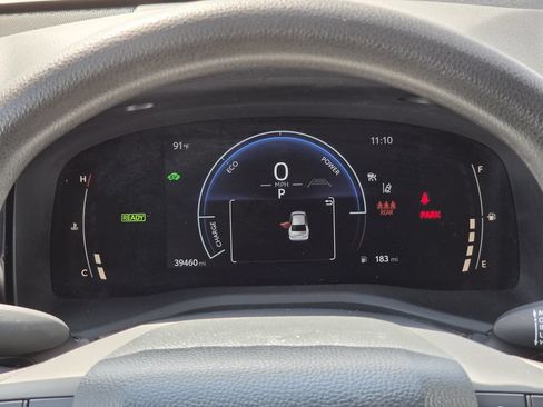 Used 2025 Toyota Camry LE FWD image 16