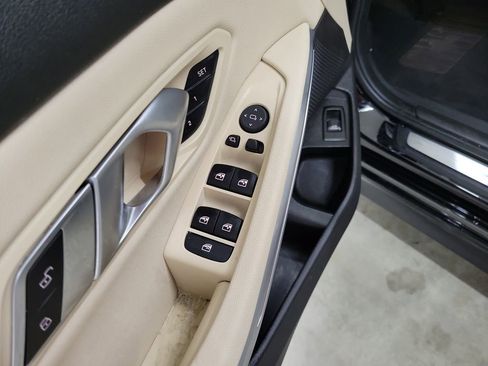 Used 2020 BMW 330i Sedan w/ Convenience Package image 20