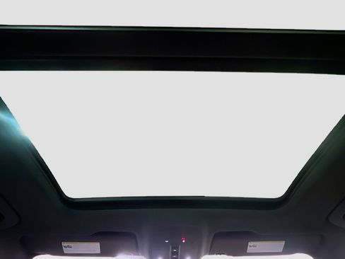 Used 2021 Audi Q3 2.0T Premium w/ Convenience Package image 15